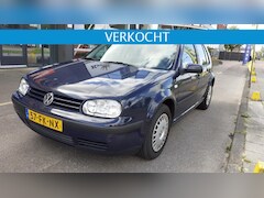 Volkswagen Golf - 1.6