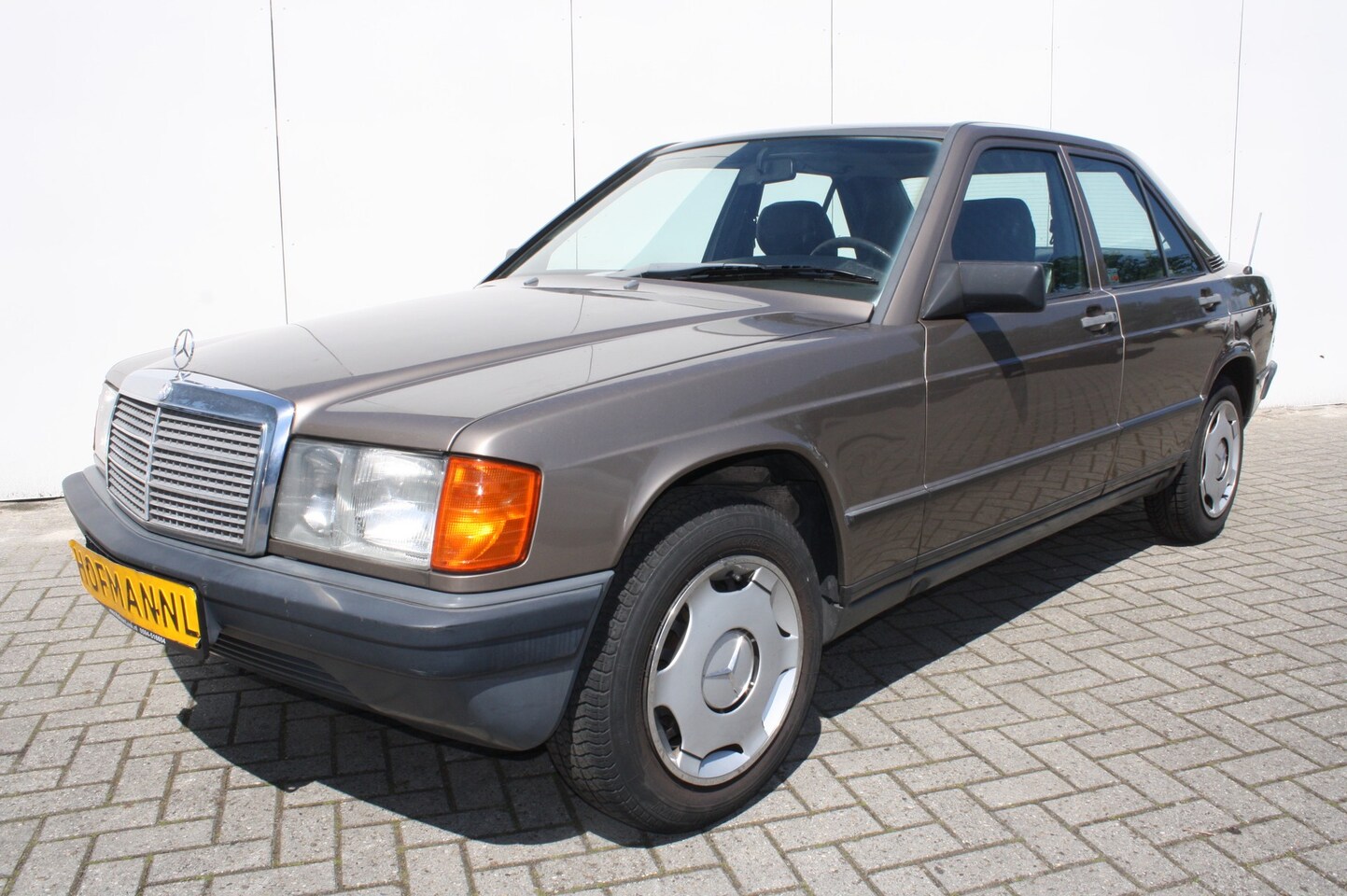 Mercedes-Benz 190-serie - 190 2.0 E - AutoWereld.nl