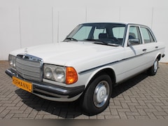 Mercedes-Benz 200-serie - 200 D 2.0
