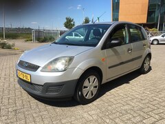 Ford Fiesta - 1.3-8V Style Zilver 2006 Airco Stuurbekr 5-drs