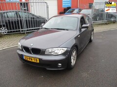 BMW 1-serie - 118d GOED LEZEN
