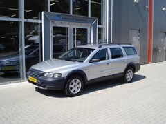 Volvo XC70 - 2.4 D5 AWD Geartronic Cross Country / BTW-auto / Youngtimer