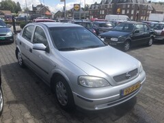 Opel Astra - 1.6-16V GL