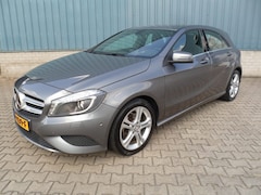 Mercedes-Benz A-klasse - 180 Urban *NAVI *PDC *CAMERA *XENON *CAMERA *EL TREKHAAK