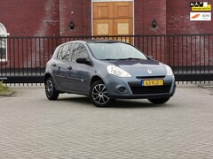 Renault Clio - 1.2 Special Line / 5 Drs. / Airco / NAP / Nieuwe Apk