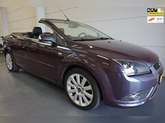 Ford Focus Coupé-Cabriolet - 1.6-16V Titanium Leer Park assist