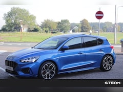 Ford Focus - 1.0 EcoBoost 125pk ST Line Business