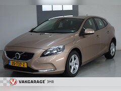 Volvo V40 - 2.0 T2 Climate Control, Cruise Control, elektrische ramen voor+achter