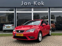 Seat Ibiza - 1.0 TSi 95 pk Style Connect / Navigatie / Parkeersensoren / Bluetooth