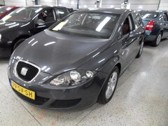 Seat Leon - 2.0 FSI REFERENCE 150 PK / AIRCO / LM VELGEN