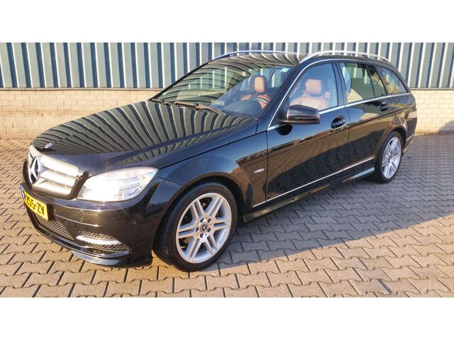 OFF COURT SNEAKER WHITE IRIDESCENT