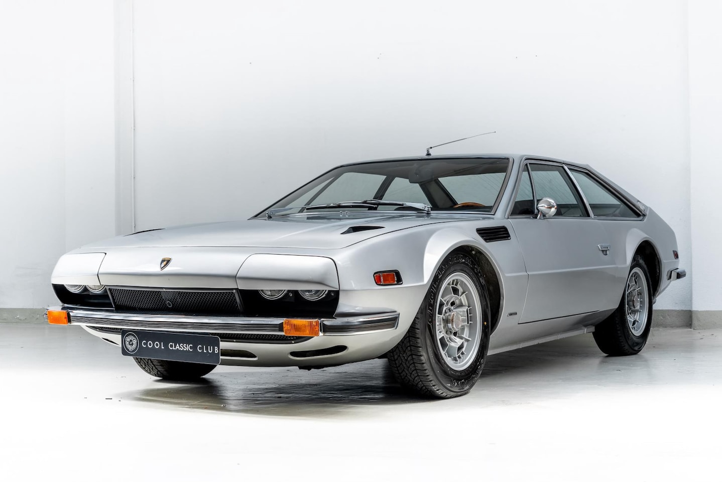lamborghini-jarama-unique-1-184-collectors-item.jpg