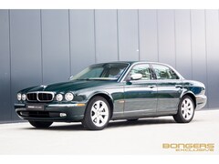 Jaguar XJ - 3.5 V8 | British racing green | volledige historie