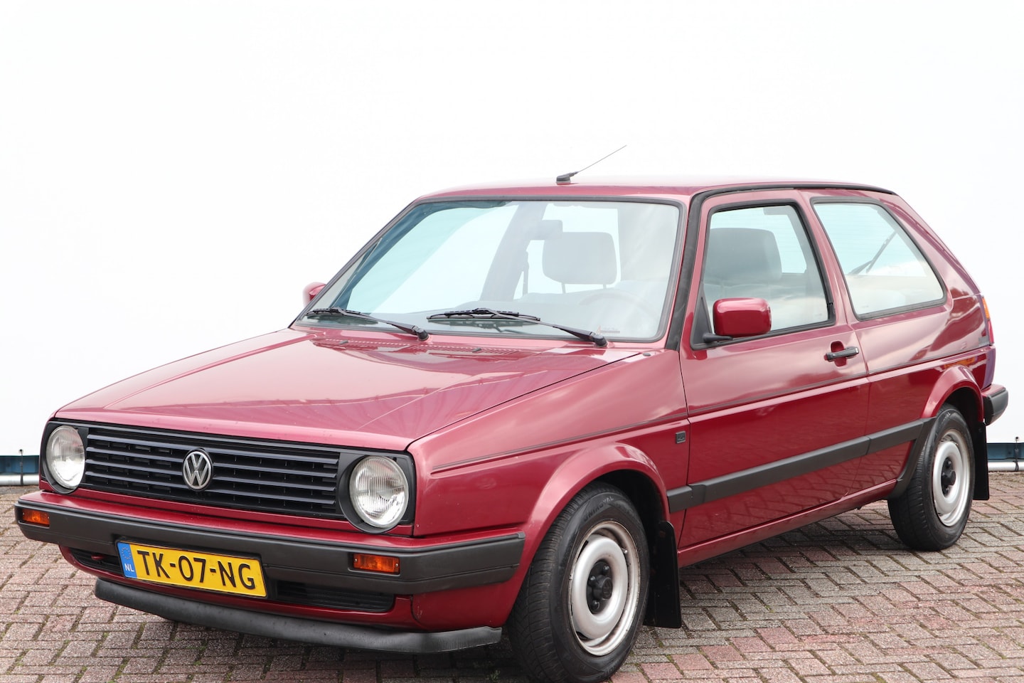 volkswagen-golf-1-3i-55pk-161-dkm.jpg