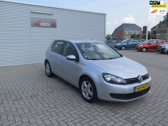 Volkswagen Golf - 1.6 Trendline 5 drs vele opties, airco centrale deurvergr. cd elektrische ramen, getint gl
