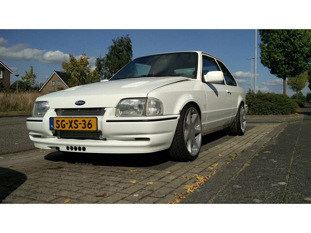 Ford Escort 1 6 Rs Turbo 19 Benzine Occasion Te Koop Op Autowereld Nl