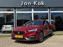 Seat Leon - 1.5 eTSi 150 pk FR Launch Edition / Upgrade Technology + / 18 inch BiColor / Keyless