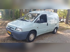 Peugeot Expert - EXPERT 220C CF 1.9D