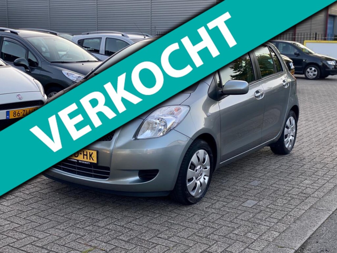 Toyota Yaris - 1.3 VVT-i Sol 1.3 VVTi Sol - AutoWereld.nl