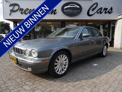 Jaguar XJ - 3.0 V6, Luchtvering, Xenon, Nav, 1e eigenaar Org NL Youngtimer Unieke kans