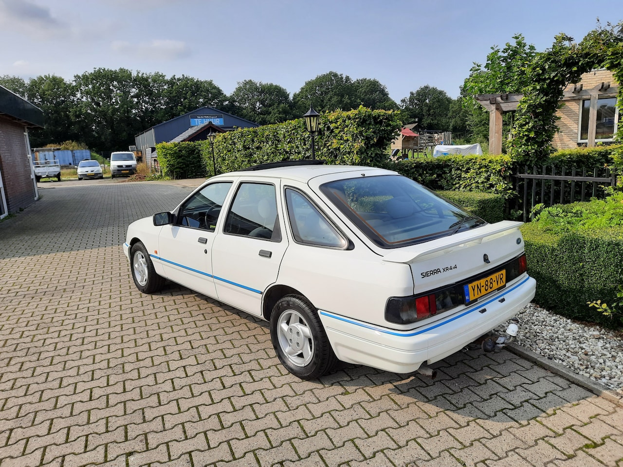ford-sierra-2-9-v6-xr-4x4-inj-origineel-nederlands-43-000km-1e-eigenaar.jpg