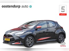Toyota Yaris - 1.5 VVT-i Dynamic | Navigatie | LED lampen | 125PK | Coral Red accenten