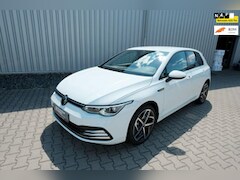 Volkswagen Golf - 1.5 eTSI Style