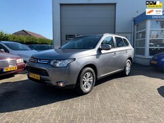 Mitsubishi Outlander - 2.2 DI-D Intense in NIEUWSTAAT NAP/Trekhaak/LMV