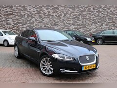 Jaguar XF - 2.2D Automaat|Keyless GO|LEER|NAVI|NL auto/Dealer Onderhouden Nieuwe APK en NAP