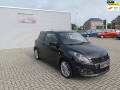 Suzuki Swift - 1.6 Sport vol optie, s clima cr-control cv cd lm-velgen metalic-lak getintglas luxe-uitv