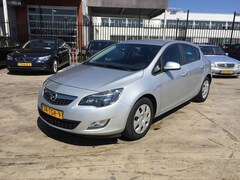 Opel Astra - 1.7 CDTI 110pk ecoFLEX Selection