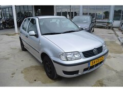 Volkswagen Polo - 1.4