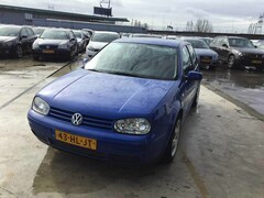 Volkswagen Golf - 1.6 16V