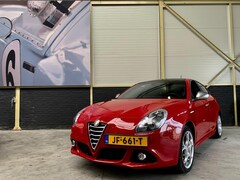 Alfa Romeo Giulietta - 1.4 Turbo Automaat | Panoramadak | Leer | Navigatie | 18" | Winterprijs |