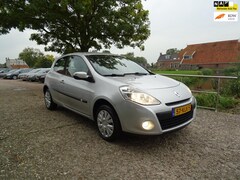 Renault Clio - 1.2 Sélection Business | 133.500 km NAP | Clima + Cruise + Navi € 3.975,