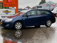 Opel Astra - 1.3 CDTI EDITION TREKHAAK BOVAG