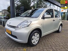 Daihatsu Sirion 2 - 1.3-16V Comfort