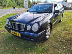 Mercedes-Benz E-klasse Combi - 240 Classic APK - AIRCO - LEER - Youngtimer