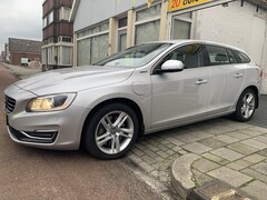 Volvo V60 - 2.4 D6 AWD Super mooi. EX BTW 9.999,