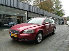Volvo V50 - 2.4 Zie foto's/Automaat/Clima/Cruise/Regensensor /Trekhaak/Dak