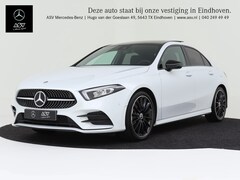 Mercedes-Benz A-klasse - 250 AMG-Line automaat Lederen bekleding, panoramadak, 19 Inch Multispaaks AMG velgen