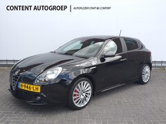 Alfa Romeo Giulietta - 1.750 TBi 240pk TCT Quadrifoglio Verde / Panorama / Leer / Bose / 18