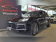 Porsche Cayenne - 3.0 | Pano | Softclose | Ambiant | Trekhaak | Sportchrono | Bose | 360 Camera | Luchtverin