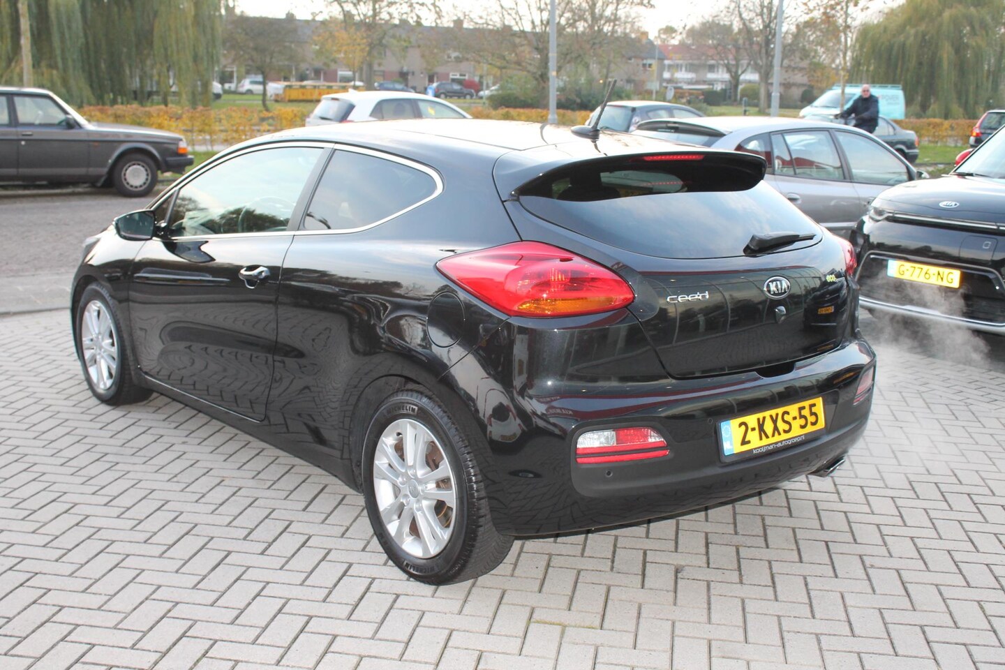 kia-pro-cee-d-1-6-135-pk-super-pack.jpg