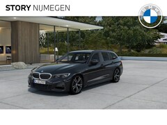 BMW 3-serie Touring - 320i Executive / M-Sport / Parking Pack / Audio Media Pack / 19" LMV etc