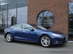 Tesla Model S - 70 Autopilot, Next generation seats