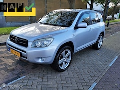 Toyota RAV4 - 2.2 D4D Linea Sol
