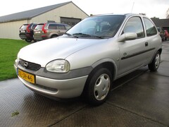 Opel Corsa - 1.4i Strada Automaat Trekhaak