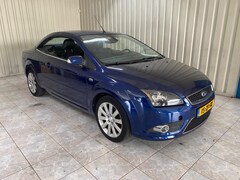 Ford Focus Coupé-Cabriolet - 2.0-16V Titanium