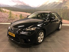 Lexus IS - 300h | 1e eigenaar | Dealeronderhouden | Zeer netjes | Xenon | PDC |